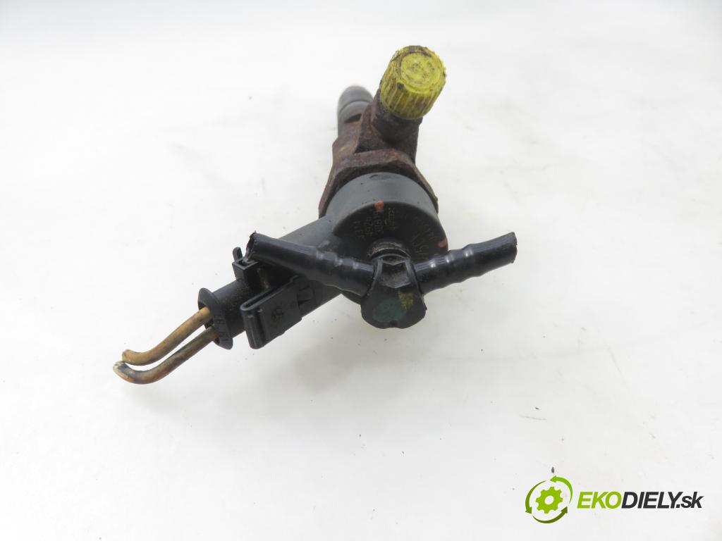 RENAULT MEGANE II Kombi (KM0/1_) KOMBI 2005 88,00 1.9 dCi 120 - F9Q 800 1870,00 Vstrekovacie ventily 8200100272 ; 0445110110B (Vstrekovací ventil)