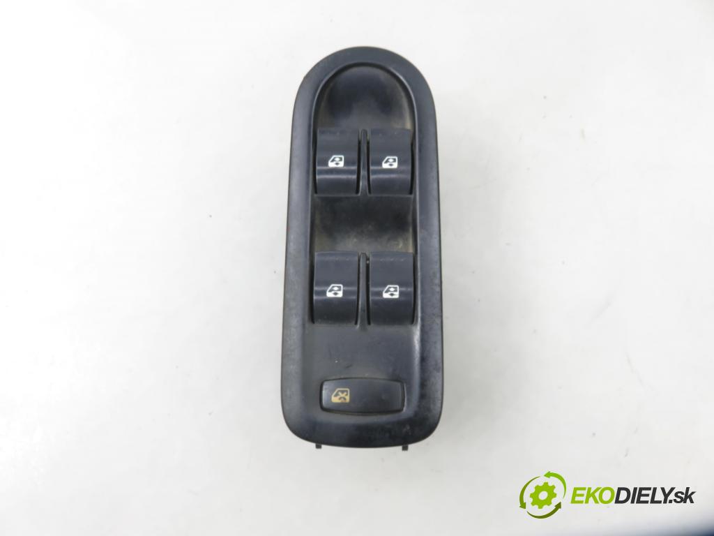RENAULT MEGANE II Kombi (KM0/1_) KOMBI 2006 110,00 2.0 dCi - M9R 700 1995,00 Panel ovládania okien 8200160603 ; 156018070E