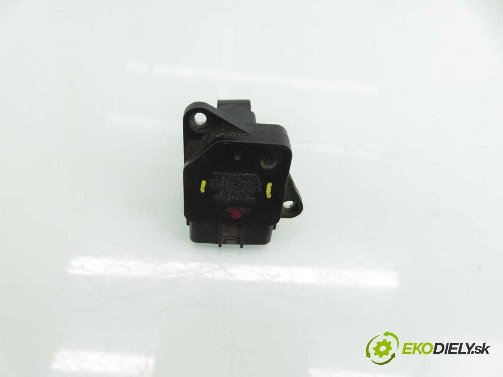 TOYOTA YARIS (_P1_) HB 2002 63,00 1.3 (NCP10_, SCP12_) - 2NZ-FE 1299,00 váha vzduchu vzduchu 2220422010 ; 1974002030