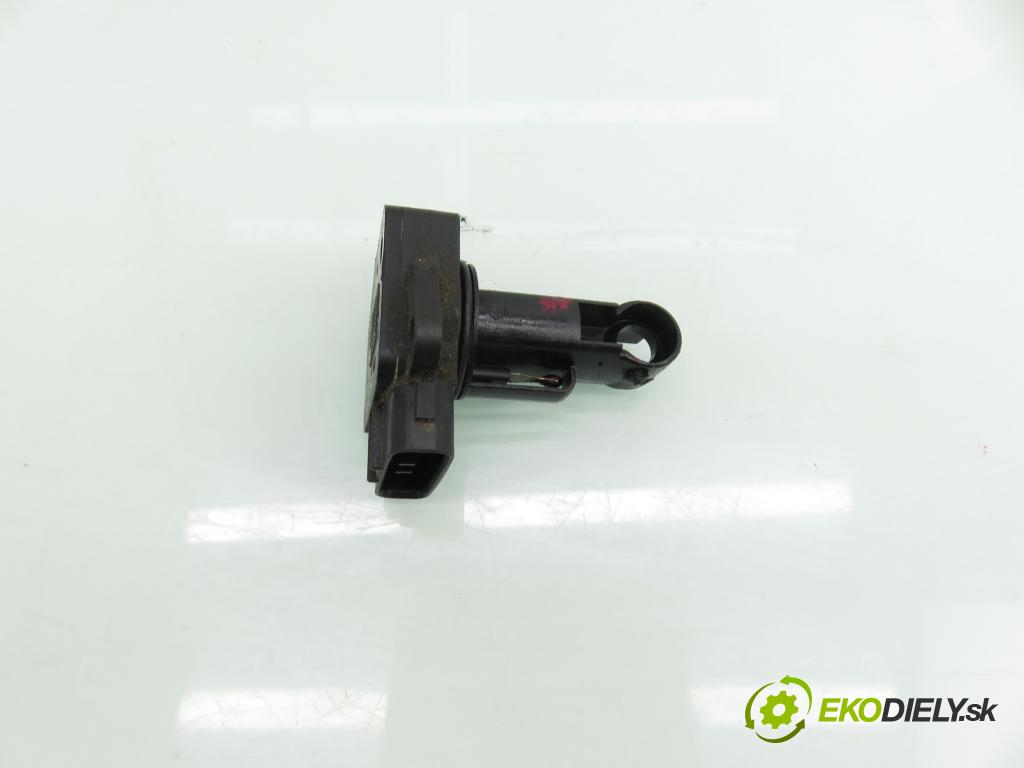 TOYOTA YARIS (_P1_) HB 2002 63,00 1.3 (NCP10_, SCP12_) - 2NZ-FE 1299,00 váha vzduchu vzduchu 2220422010 ; 1974002030