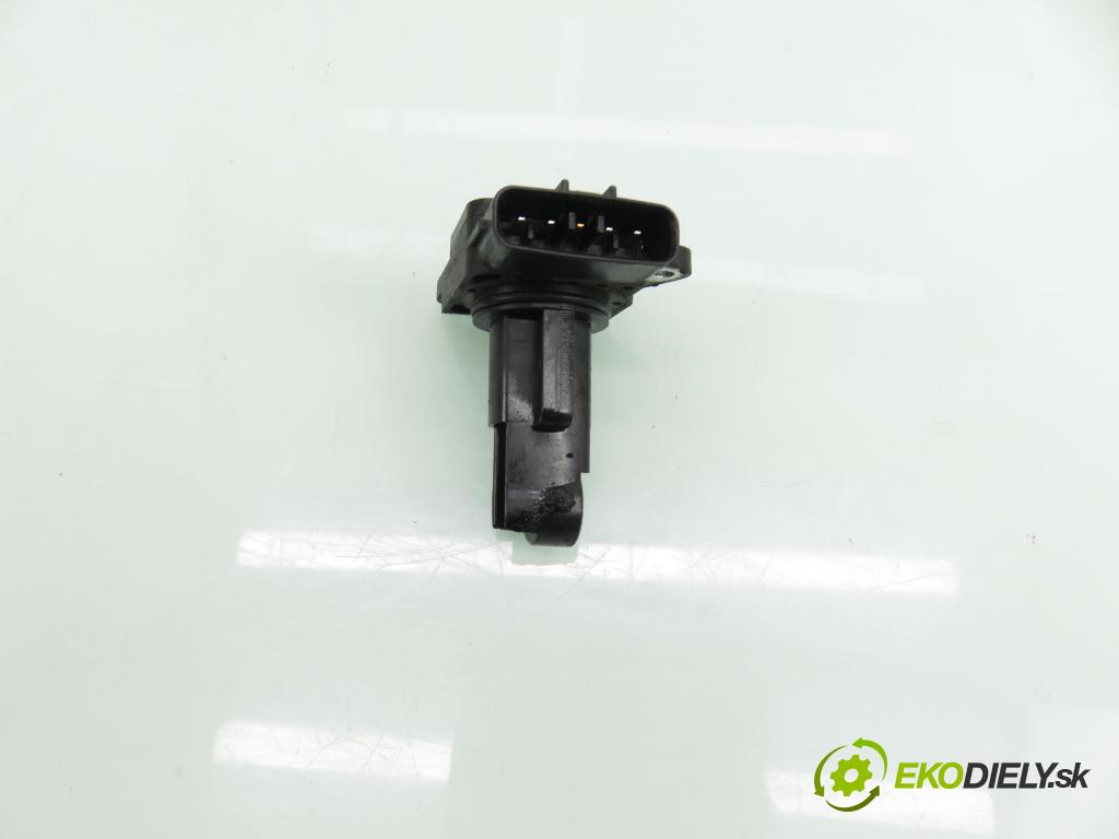 TOYOTA YARIS (_P1_) HB 2002 63,00 1.3 (NCP10_, SCP12_) - 2NZ-FE 1299,00 váha vzduchu vzduchu 2220422010 ; 1974002030