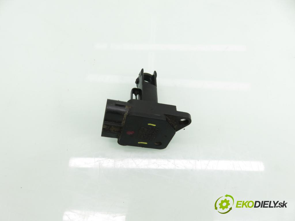 TOYOTA YARIS (_P1_) HB 2002 63,00 1.3 (NCP10_, SCP12_) - 2NZ-FE 1299,00 váha vzduchu vzduchu 2220422010 ; 1974002030