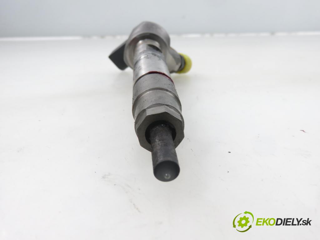 TOYOTA AVENSIS sedan (_T27_) SEDAN 2016 105,00 2.0 D-4D (WWT271_) - 2WW 1995,00 vstřikovač 0445110613 ; 8514146 (Vstřikovač paliva)