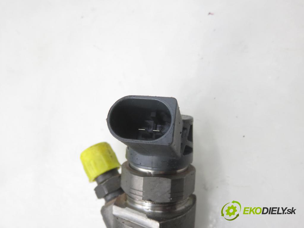 TOYOTA AVENSIS sedan (_T27_) SEDAN 2016 105,00 2.0 D-4D (WWT271_) - 2WW 1995,00 vstřikovač 0445110613 ; 8514146 (Vstřikovač paliva)