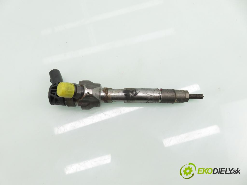 TOYOTA AVENSIS sedan (_T27_) SEDAN 2016 105,00 2.0 D-4D (WWT271_) - 2WW 1995,00 vstřikovač 0445110613 ; 8514146 (Vstřikovač paliva)