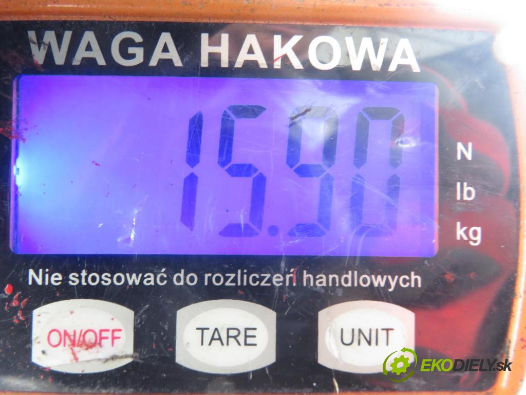 VW PASSAT B5 (3B2) SEDAN 1998 74,00 1.6 - AHL 1595,00 PŘEDNÍ: