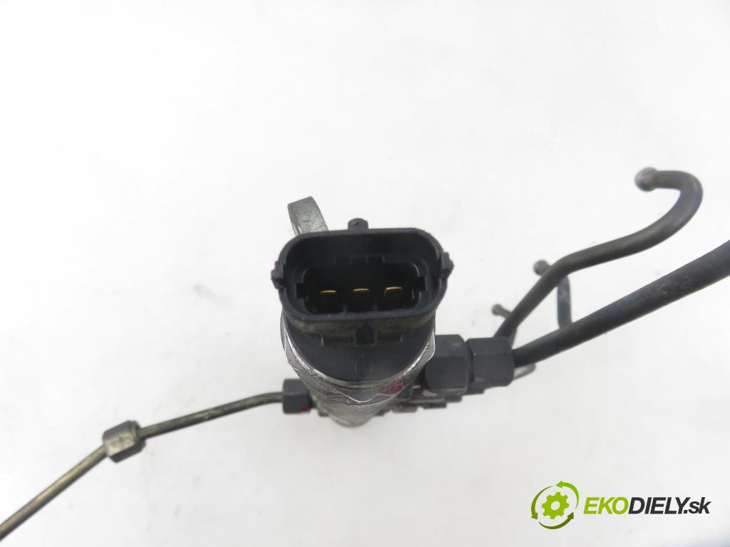 ALFA ROMEO 147 (937_) HB 2006 110,00 1.9 JTDM 16V (937.AXN1B, 937.BXN1B) - 937 A5.000 1910,00 lišta vstřikovací 55197372 ; 0445214058 ; 0281002706 (Vstřikovací lišta)