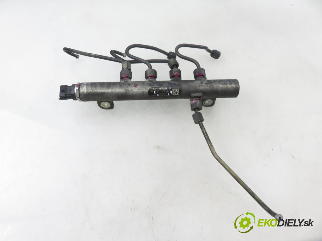 ALFA ROMEO 147 (937_) HB 2006 110,00 1.9 JTDM 16V (937.AXN1B, 937.BXN1B) - 937 A5.000 1910,00 lišta vstřikovací 55197372 ; 0445214058 ; 0281002706 (Vstřikovací lišta)