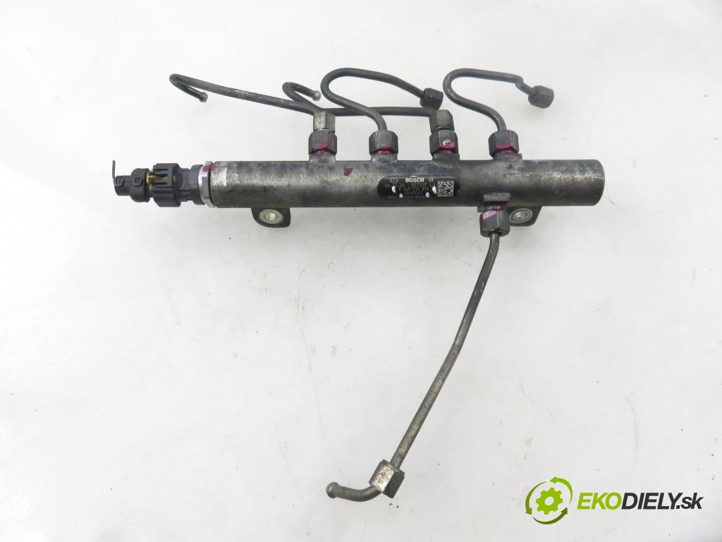 ALFA ROMEO 147 (937_) HB 2006 110,00 1.9 JTDM 16V (937.AXN1B, 937.BXN1B) - 937 A5.000 1910,00 lišta vstřikovací 55197372 ; 0445214058 ; 0281002706 (Vstřikovací lišta)