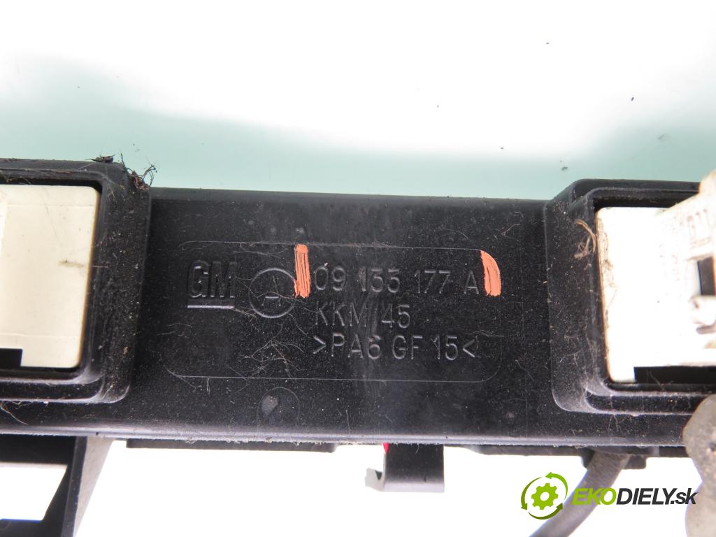 OPEL MERIVA A nadwozie wielkoprzestrzenne (MPV) (X03) HB 2003 74,00 1.6 16V - Z 16 XE 1598,00 lišta vstřikovací 09133177A ; 000055194 ; 25313846 (Vstřikovací lišta)