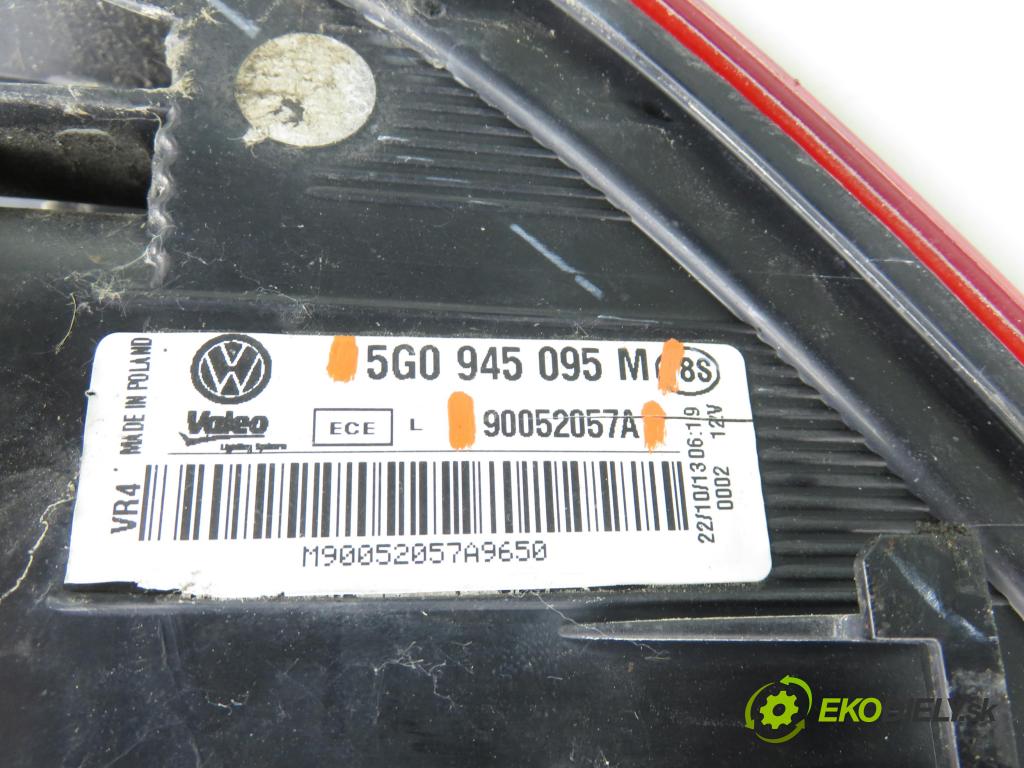 VW GOLF VII (5G1, BQ1, BE1, BE2) HB 2014 77,00 1.6 TDI - CLHA 1598,00 Svetlo ľavé zadné 5G0945095M ; 90052057A