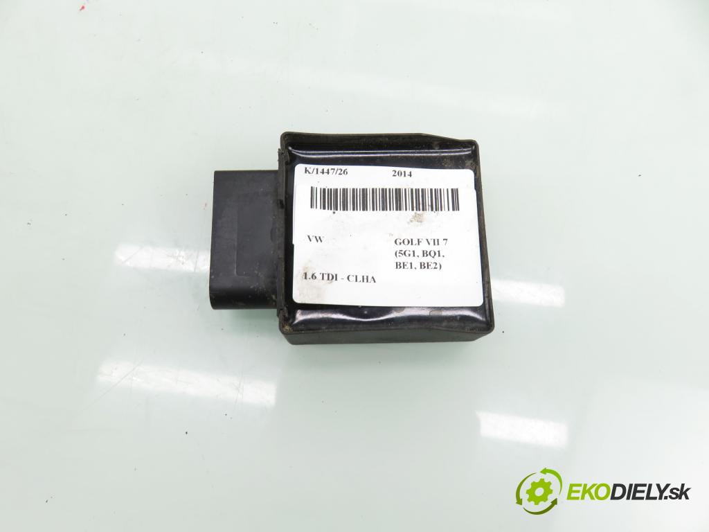 VW GOLF VII (5G1, BQ1, BE1, BE2) HB 2014 77,00 1.6 TDI - CLHA 1598,00 Riadiaca jednotka pumpy 5Q0906121G ; 1326304796
