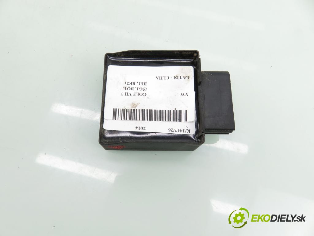VW GOLF VII (5G1, BQ1, BE1, BE2) HB 2014 77,00 1.6 TDI - CLHA 1598,00 Riadiaca jednotka pumpy 5Q0906121G ; 1326304796