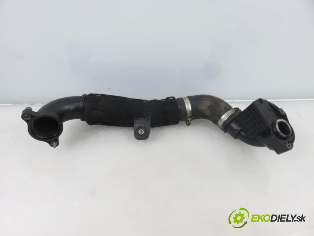 AUDI A4 Avant (8W5, B9) KOMBI 2016 110,00 2.0 TDI - DEUA 1968,00 Rúra intercoolera turba 04L145828B ; 04L131111N ; 04L145762AG