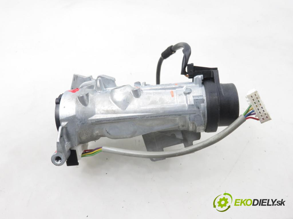 VW GOLF VII (5G1, BQ1, BE1, BE2) HB 2014 77,00 1.6 TDI - CLHA 1598,00 spinačka 1K0905851 ; 0238AC04013B (Spínacia skrinka)