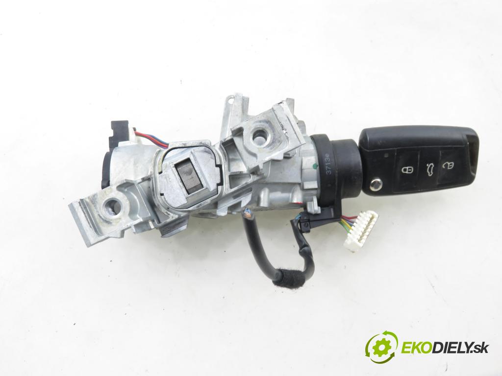 VW GOLF VII (5G1, BQ1, BE1, BE2) HB 2014 77,00 1.6 TDI - CLHA 1598,00 spinačka 1K0905851 ; 0238AC04013B (Spínacia skrinka)