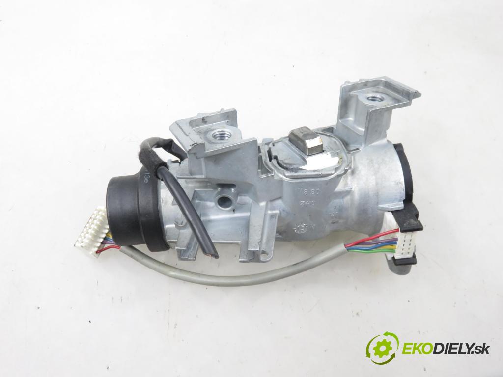 VW GOLF VII (5G1, BQ1, BE1, BE2) HB 2014 77,00 1.6 TDI - CLHA 1598,00 spinačka 1K0905851 ; 0238AC04013B (Spínacia skrinka)