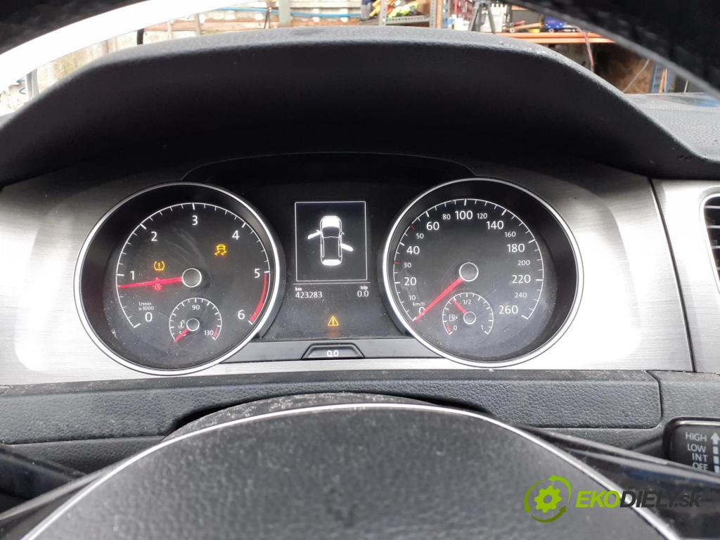 VW GOLF VII (5G1, BQ1, BE1, BE2) HB 2014 77,00 1.6 TDI - CLHA 1598,00 Prístrojovka elektrický 5G0920861A