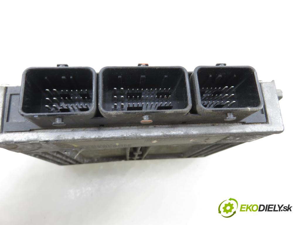 RENAULT ESPACE IV (JK0/1_) MINIVAN 2003 120,00 2.0 Turbo (JK0A, JK0B, JK0N) - F4R 794 1998,00 Riadiaca jednotka Motor 8200279458 ; 8200279459