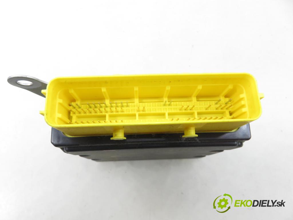 VW GOLF VII (5G1, BQ1, BE1, BE2) HB 2014 77,00 1.6 TDI - CLHA 1598,00 MODUL air BAG 5Q0959655D ; 5WK44884