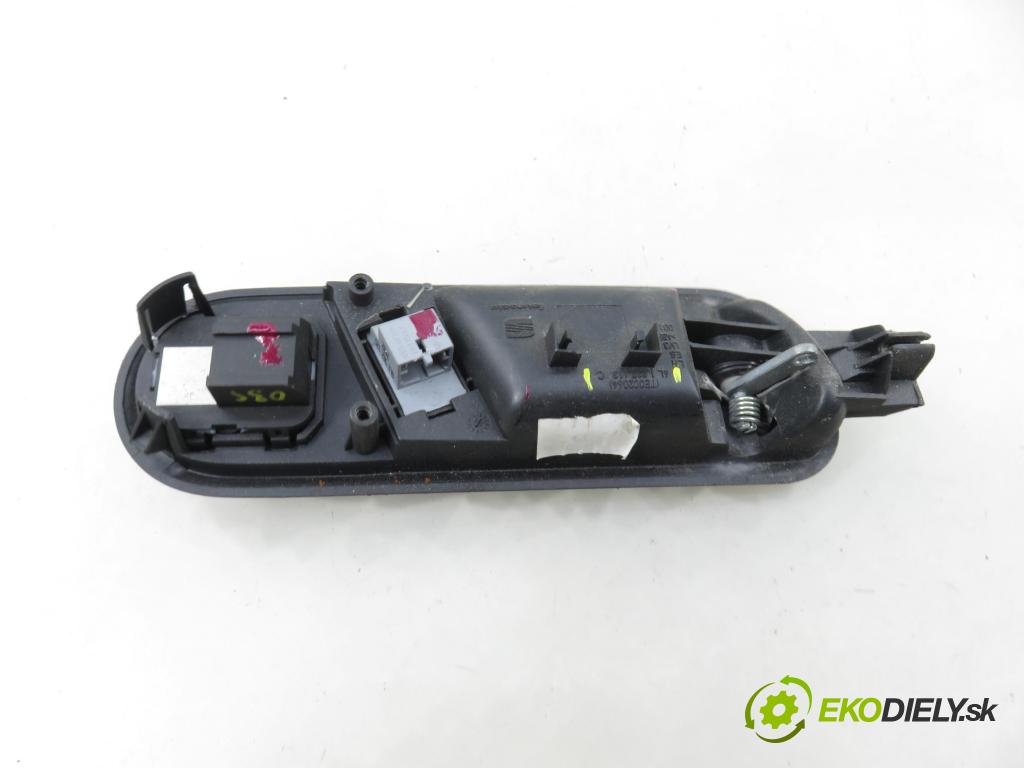SEAT IBIZA III (6L1) HB 2002 55,00 1.4 16V - BBY 1390,00 Kľučka LPW 6L1837113C