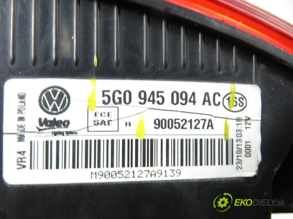 VW GOLF VII (5G1, BQ1, BE1, BE2) HB 2014 77,00 1.6 TDI - CLHA 1598,00 Svetlo ľavé zadné kufor 5G0945094AC ; 90052127A