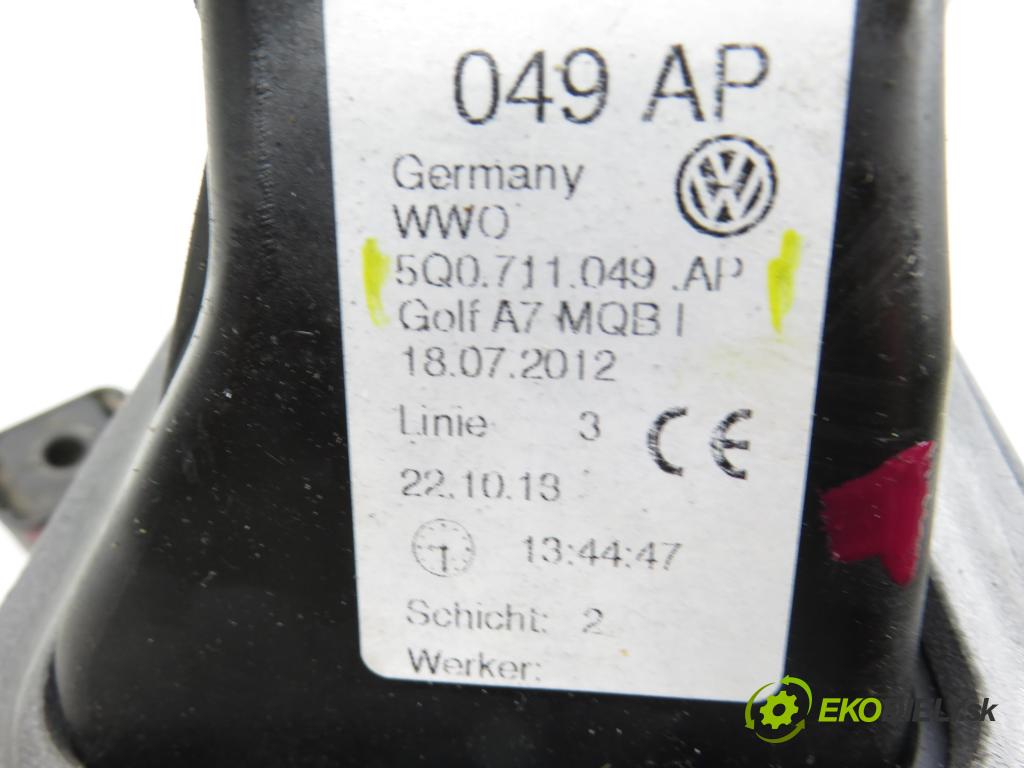 VW GOLF VII (5G1, BQ1, BE1, BE2) HB 2014 77,00 1.6 TDI - CLHA 1598,00 ZVEDÁK: 5Q0711049AP