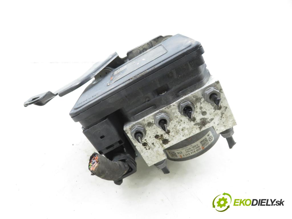 VW GOLF VII (5G1, BQ1, BE1, BE2) HB 2014 77,00 1.6 TDI - CLHA 1598,00 Pumpa ABS 5Q0907379AA ; 10091543463T ; 5Q0614517T (Pumpa ABS)