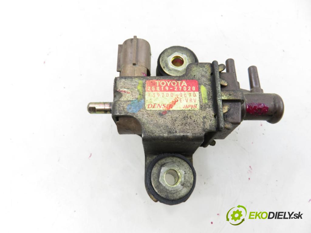TOYOTA COROLLA (_E12_) HB 2003 66,00 2.0 D-4D 1995,00 ELEKTROVENTIL: VAKUUM: 2581927020 ; 1397000670
