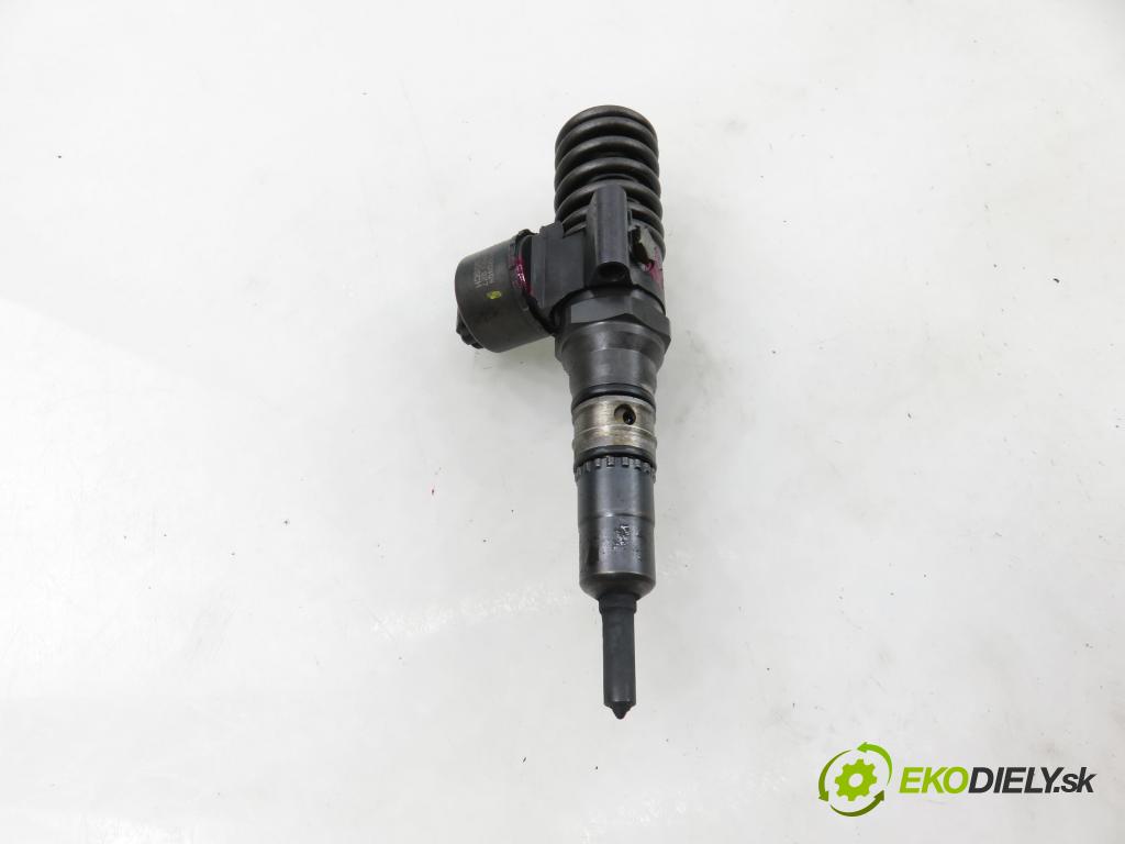 VW TOURAN (1T1, 1T2) MINIVAN 2005 103,00 2.0 TDI 16V 140 - BKD 1968,00 Vstrekovač 03G130073G ; 0414720404 (Vstrekovač paliva)