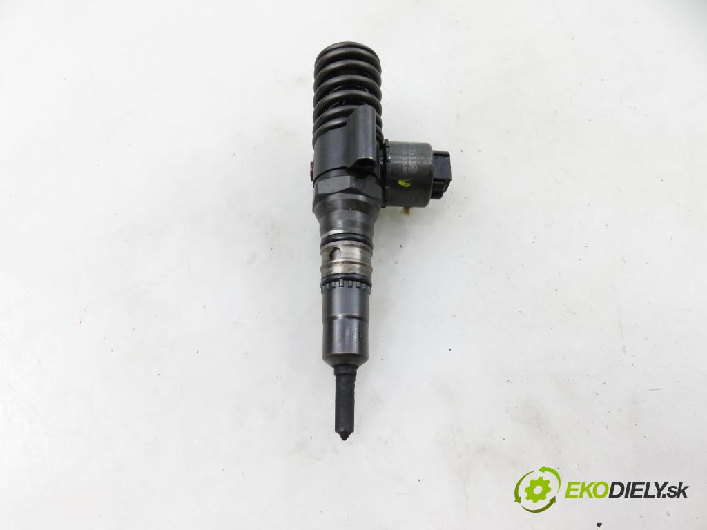 VW TOURAN (1T1, 1T2) MINIVAN 2005 103,00 2.0 TDI 16V 140 - BKD 1968,00 Vstrekovač 03G130073G ; 0414720404 (Vstrekovač paliva)