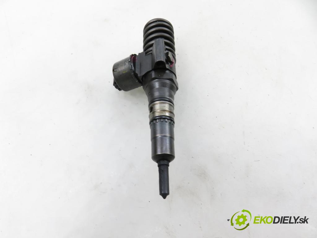 VW TOURAN (1T1, 1T2) MINIVAN 2005 103,00 2.0 TDI 16V 140 - BKD 1968,00 Vstrekovač 03G130073G ; 0414720404 (Vstrekovač paliva)