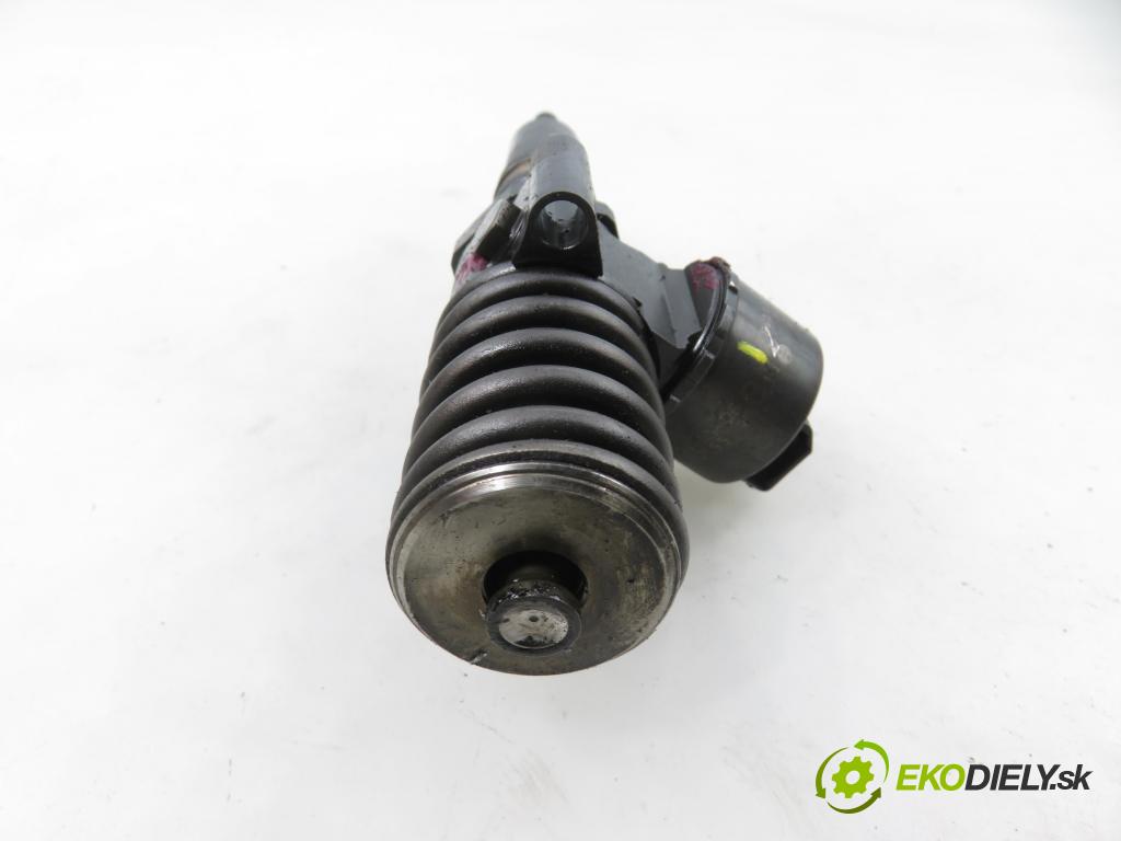 VW TOURAN (1T1, 1T2) MINIVAN 2005 103,00 2.0 TDI 16V 140 - BKD 1968,00 Vstrekovač 03G130073G ; 0414720404 (Vstrekovač paliva)