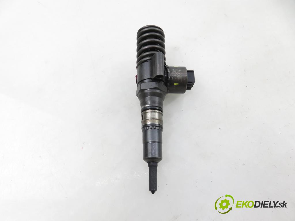 VW TOURAN (1T1, 1T2) MINIVAN 2005 103,00 2.0 TDI 16V 140 - BKD 1968,00 Vstrekovač 03G130073G ; 0414720404 (Vstrekovač paliva)