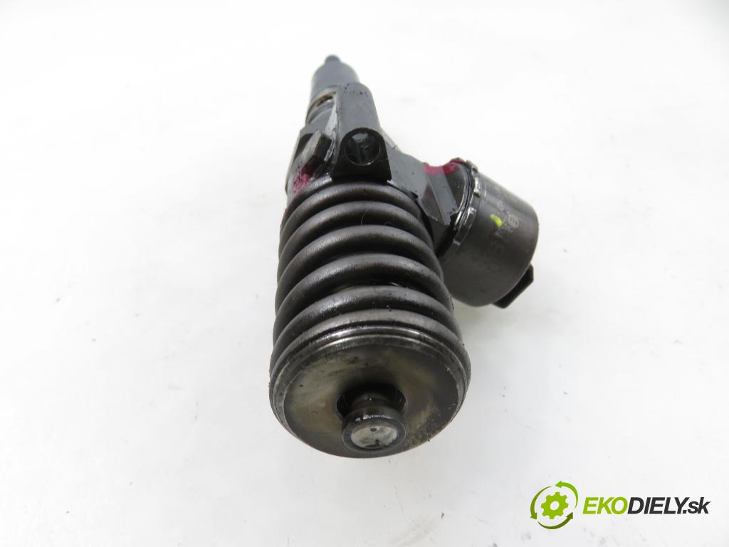 VW TOURAN (1T1, 1T2) MINIVAN 2005 103,00 2.0 TDI 16V 140 - BKD 1968,00 Vstrekovač 03G130073G ; 0414720404 (Vstrekovač paliva)