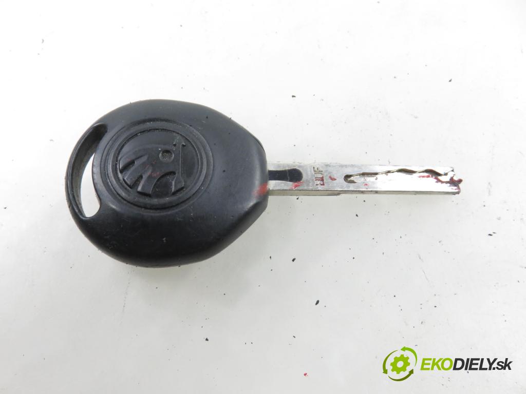 SKODA FABIA III (NJ3) HB 2015 55,00 1 - CHYB 999,00 spinačka / zámky 1K0905851 ; 6V0837167