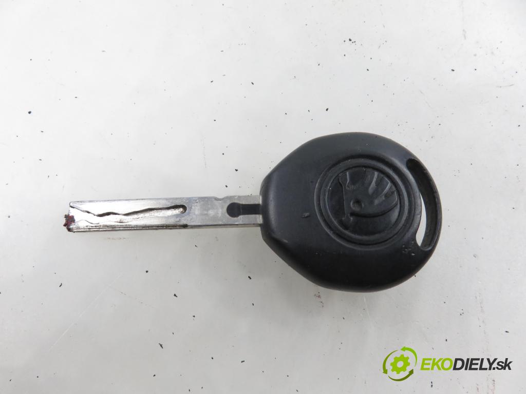 SKODA FABIA III (NJ3) HB 2015 55,00 1 - CHYB 999,00 spinačka / zámky 1K0905851 ; 6V0837167
