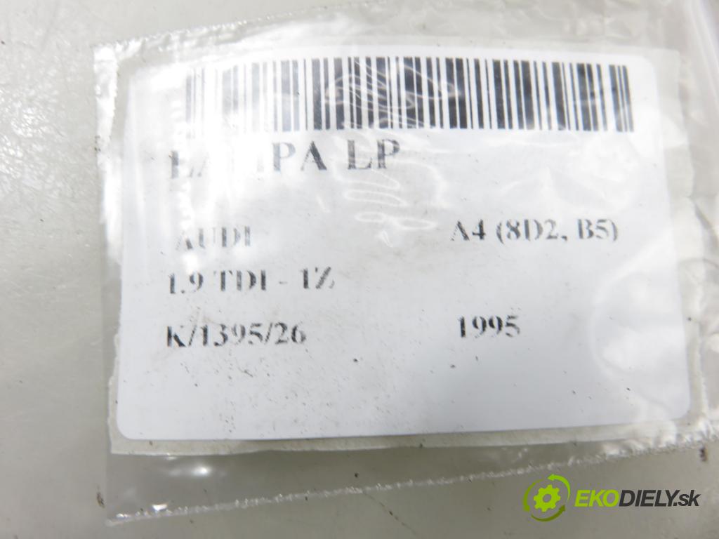 AUDI A4 (8D2, B5) SEDAN 1995 66,00 1.9 TDI - 1Z 1896,00 Svetlo LP