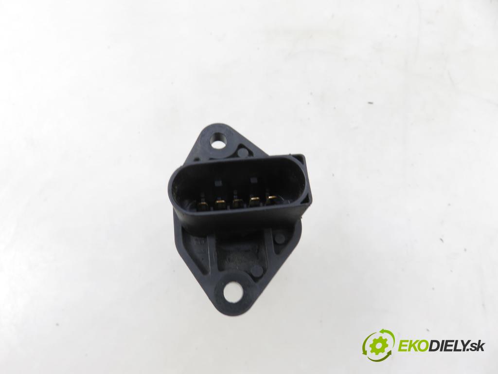 AUDI A3 (8L1) HB 2002 96,00 1.9 TDI - ASZ 1896,00 váha vzduchu vzduchu F00C2G2032