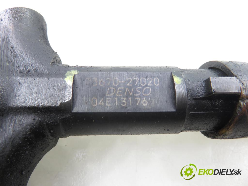 TOYOTA COROLLA (_E12_) HB 2003 66,00 2.0 D-4D (CDE120R_, CDE120L_) - 1CD-FTV 1995,00 vstrekovač 2367027020 (Vstrekovač paliva)