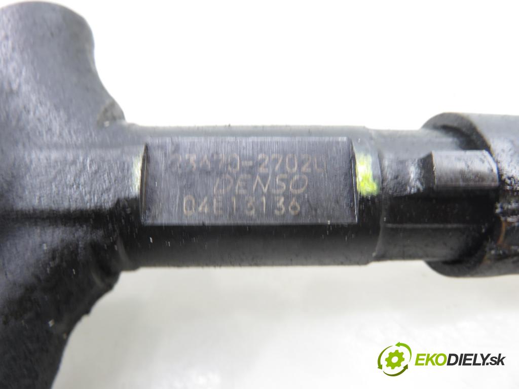 TOYOTA COROLLA (_E12_) HB 2003 66,00 2.0 D-4D (CDE120R_, CDE120L_) - 1CD-FTV 1995,00 vstrekovač 2367027020 (Vstrekovač paliva)