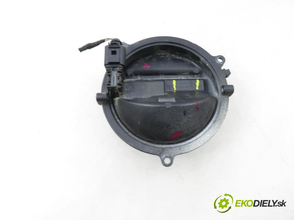 VW GOLF V (1K1) HB 2005 77,00 1.9 TDI PD 105 - BKC 1896,00 klika dveří kufr 1K0827469E ; 1K0827469F ; 3C5827469B