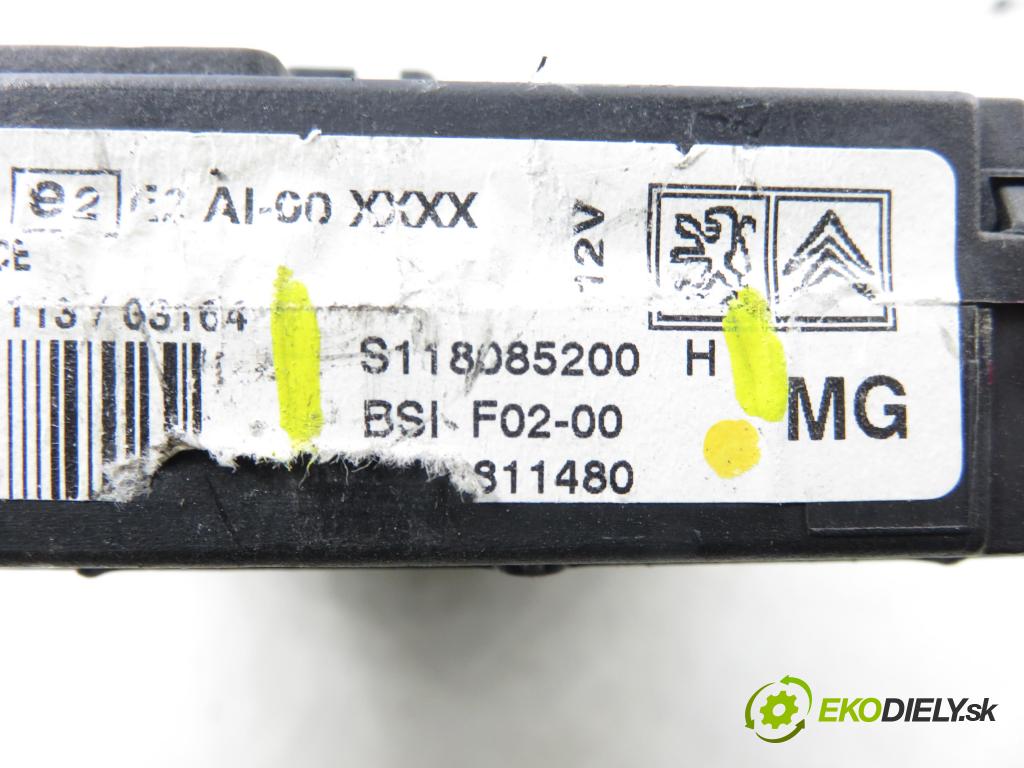 CITROEN C3 I (FC_) HB 2003 54,00 1.4 i - KFV (TU3JP) 1360,00 MODUL BSI S118085200H