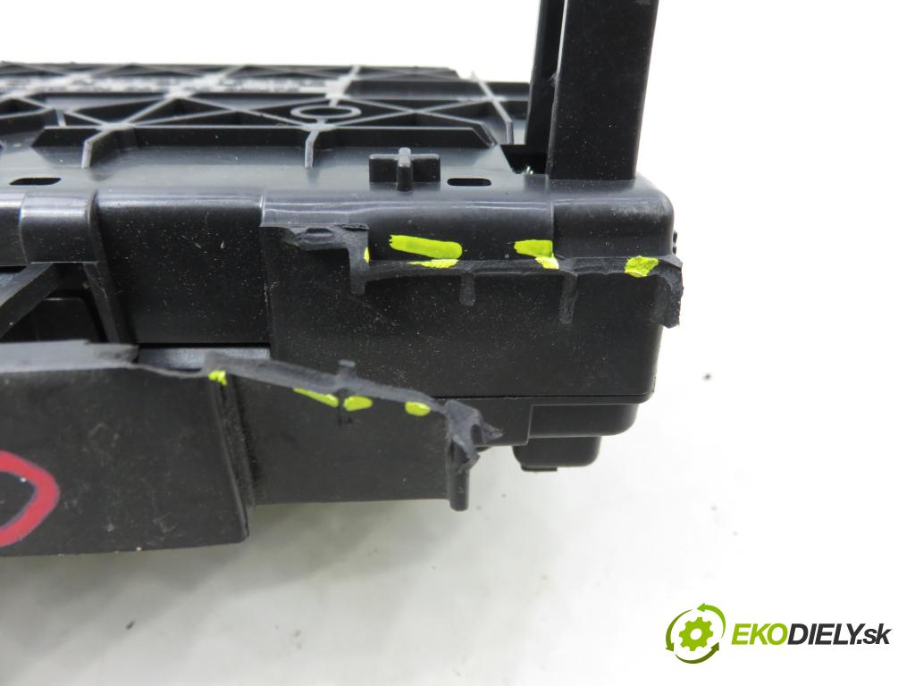 CITROEN C3 I (FC_) HB 2003 54,00 1.4 i - KFV (TU3JP) 1360,00 MODUL BSM 9643498880 ; T118470003
