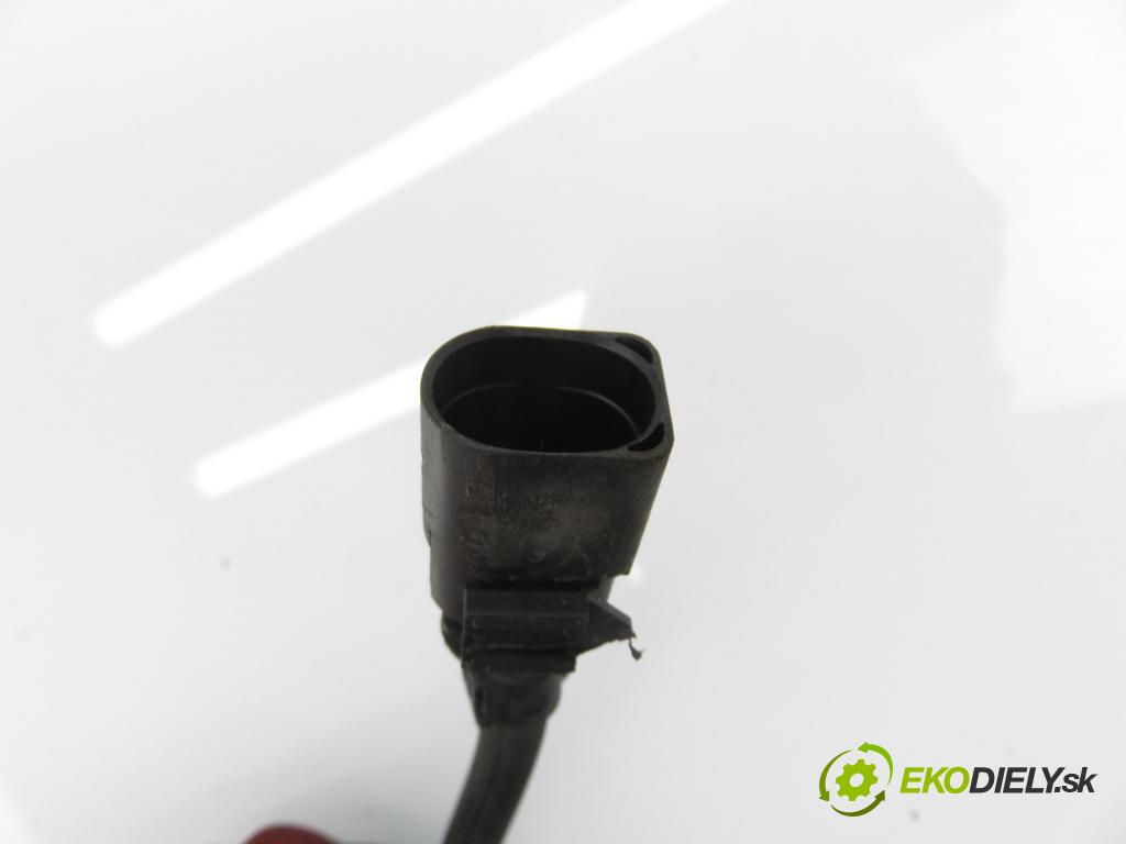 VW PASSAT B6 Variant (3C5) KOMBI 2005 77,00 1.9 TDI - BKC 1896,00 řízení ZE posilovačem 3C1423051J ; 1K1909144J ; 7805277179