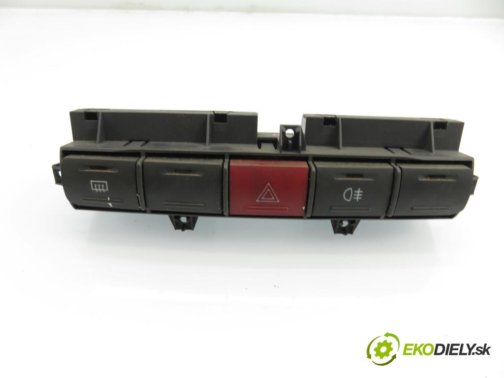 PEUGEOT BOXER Skrzynia (244) FURGON 2006 94,00 2.8 HDi - 8140.43S (F28DTCR) 2798,00 prepínač výstražných (núdzových) 7353387550