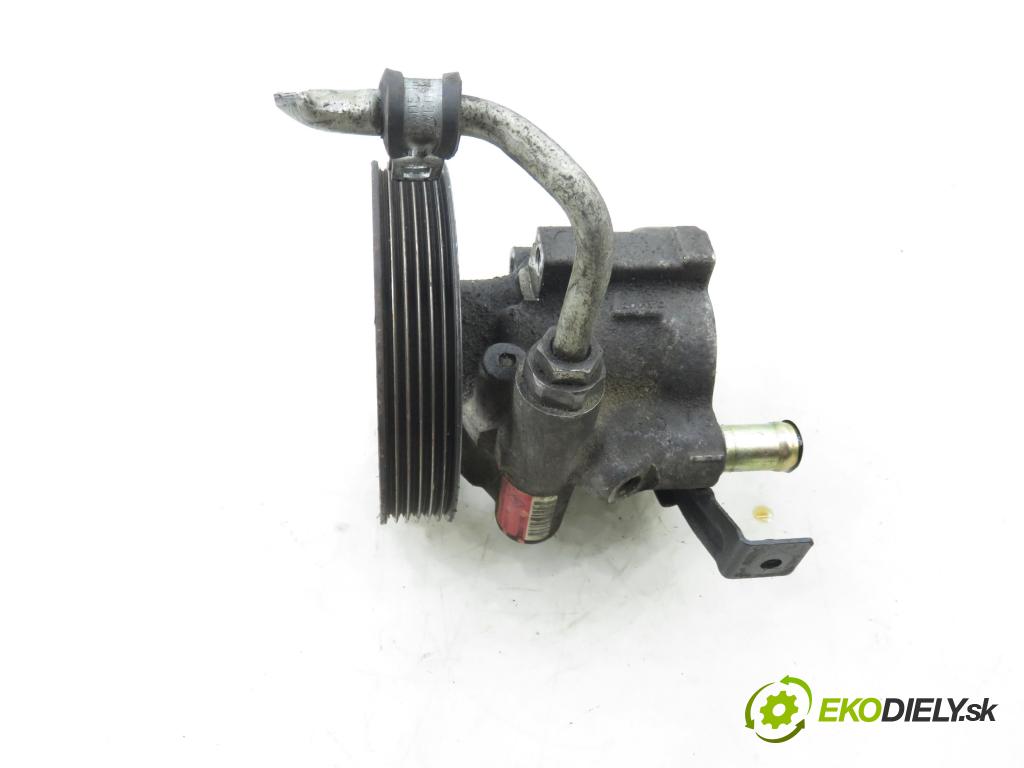 VOLVO V40 Kombi (645) KOMBI 2002 75,00 1.9 DI 102 - D 4192 T4 1870,00 Pumpa servočerpadlo 8200071050 ; 26083376RV (Servočerpadlo)