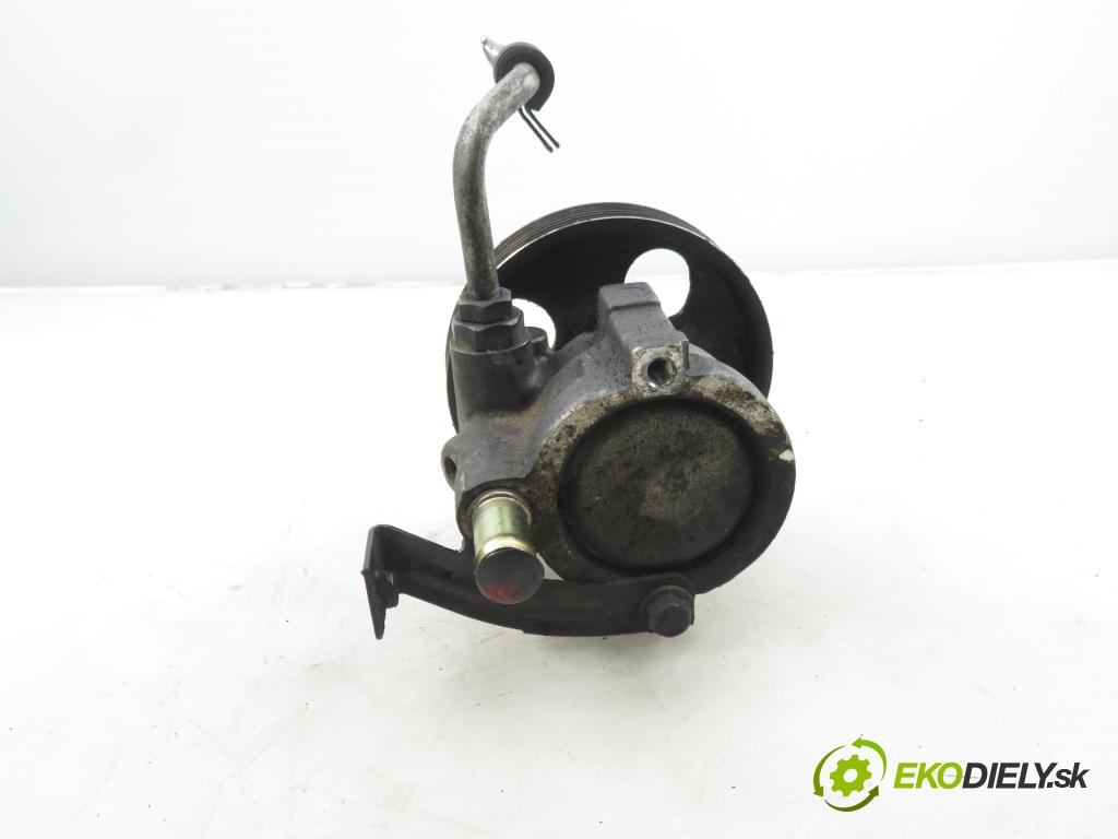VOLVO V40 Kombi (645) KOMBI 2002 75,00 1.9 DI 102 - D 4192 T4 1870,00 Pumpa servočerpadlo 8200071050 ; 26083376RV (Servočerpadlo)