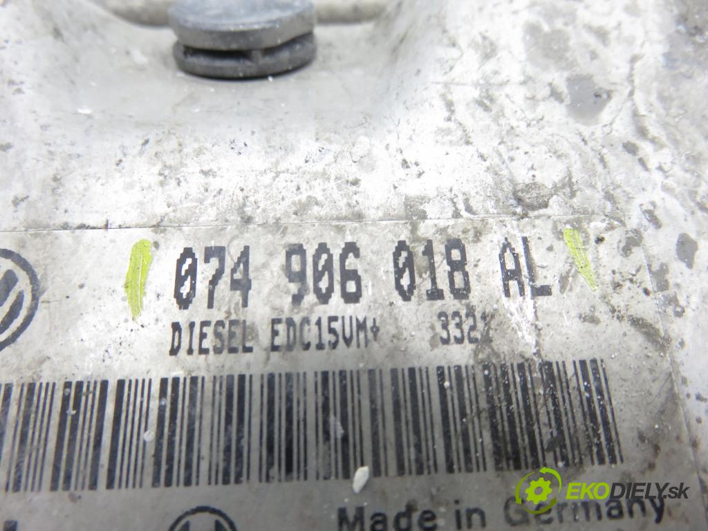 VW TRANSPORTER IV Autobus (70XB, 70XC, 7DB, 7DW, 7DK) BUS 2002 111,00 2.5 TDI - AXG 2461,00 Riadiaca jednotka Motor 074906018AL ; 0281010459