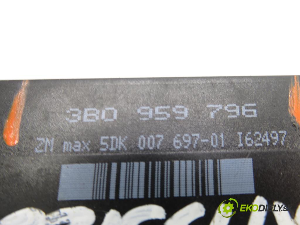 VW PASSAT B5 Variant (3B5) KOMBI 1997 66,00 1.9 TDI - AHU 1896,00 MODUL komfortu 3B0959796